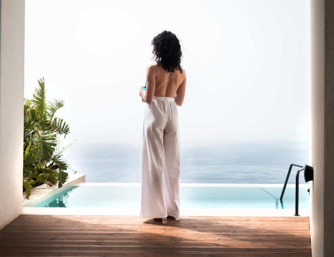 Hotel with private pool - Nobus Hotel & Spa