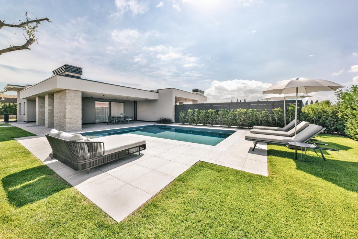 Hotel with private pool - Quellenhof Luxury Resort Lazise