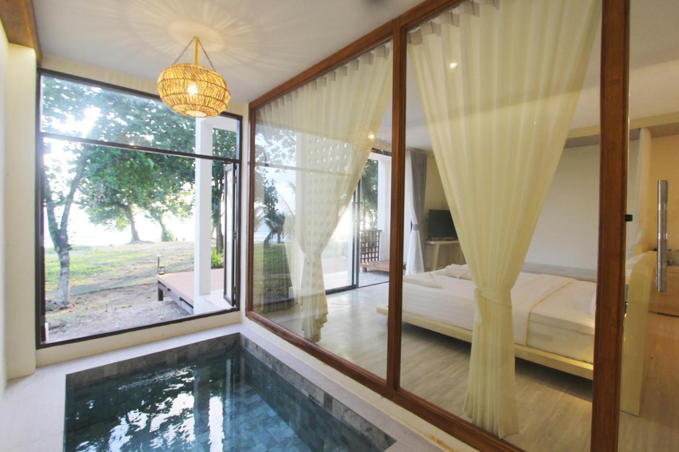 Hotel with private pool - Siam Beach Resort