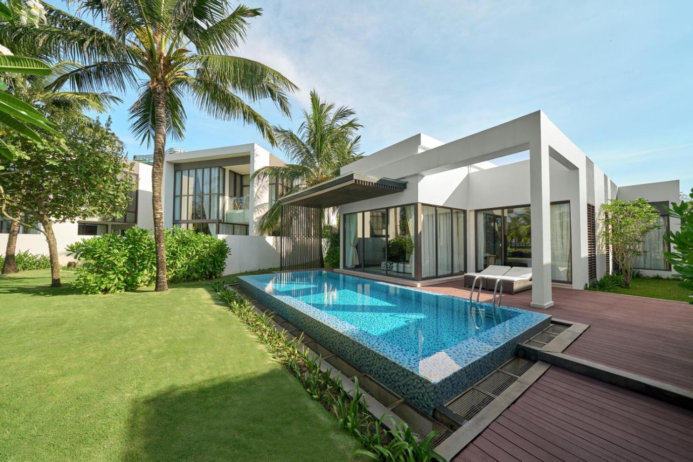 Hotel with private pool - Vinpearl Resort & Golf Nam Hoi An