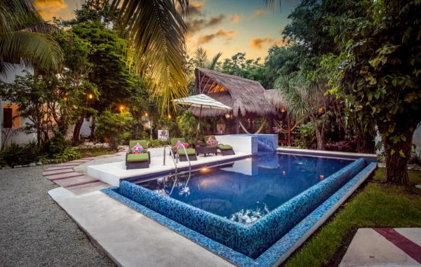 Hotel with private pool - Villas El Encanto Cozumel