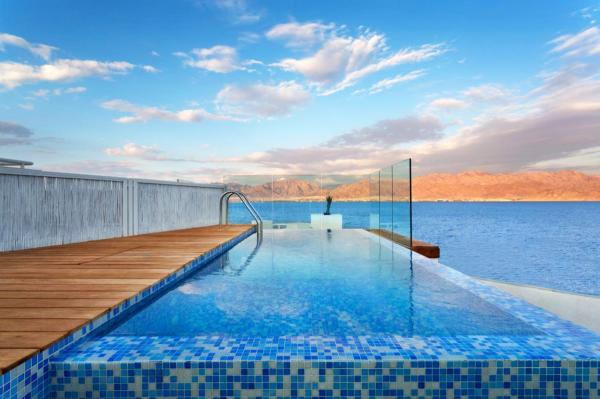 Hotel with private pool - The Reef Eilat Hotel by Herbert Samuel