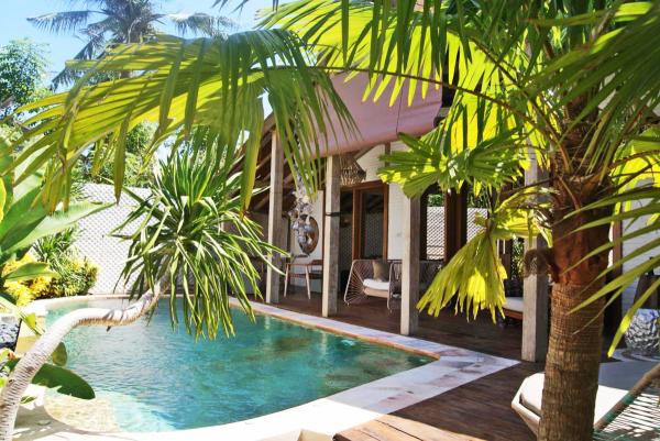 Hotel with private pool - Kaleydo Villas