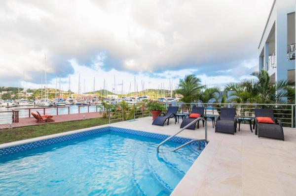 Hotel with private pool - Bay Gardens Beach Resort & Spa