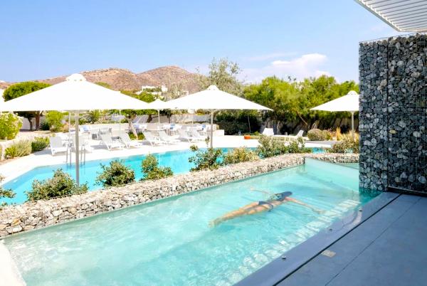 Hotel with private pool - Relux Ios Hotel