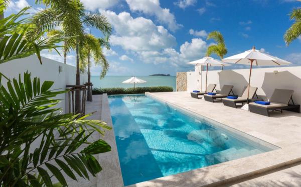 Hotel with private pool - Skye Beach Hotel