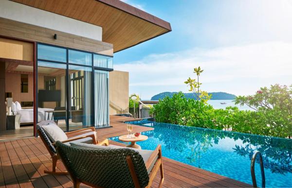 Hotel with private pool - PARKROYAL Langkawi Resort