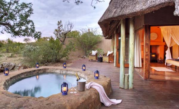 Hotel with private pool - Rhulani Safari Lodge