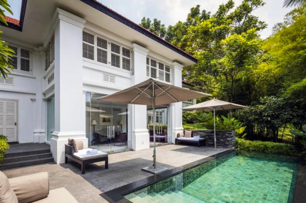 Hotel with private pool - Capella Singapore