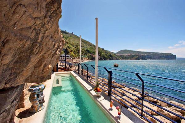 Hotel with private pool - Capo la Gala Hotel&Wellness