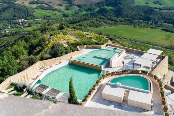 Hotel with private pool - Castello di Velona Resort, Thermal SPA & Winery