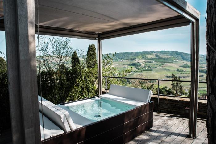 Hotel with private pool - Relais San Maurizio