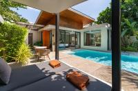 Hotel with private pool - Aleenta Phuket