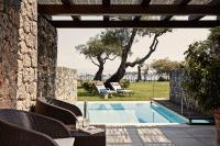 Hotel with private pool - Kontokali Bay Resort & Spa