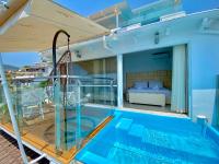 Hotel with private pool - Qeparo Napolon Complex