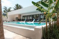 Hotel with private pool - The Oasis Residence